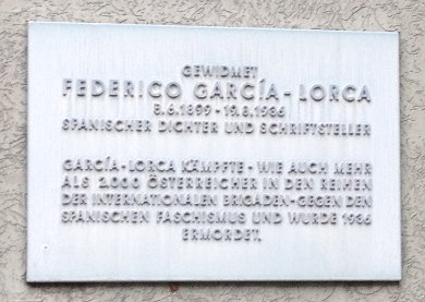 Gedenktafel 1210 Schliemanngasse 25-27.JPG