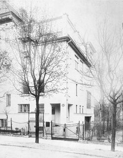 Haus Mandl Straßenansicht.jpg