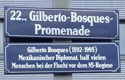 Erläuterungstafel Gilberto Bosques, 1220.jpg