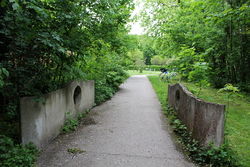 Mühlbach mariabrunn brücke.JPG