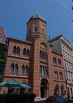 Griechisch-orientalische Kirche01.jpg