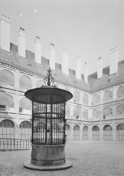 Stallburgbrunnen 1960.jpg