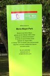 Parkbenennungstafel 1170 Moriz-Mayer-Park.jpg