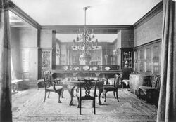 Paul Meyer Speisezimmer.jpg