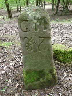 Lainzer Tiergarten Grenzstein 43.JPG