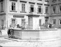 Mozartbrunnen, ein Jahr vor Ersetzung der modernen Figur, 1904
