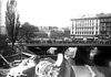 Wienflussregulierung 1897 Elisabethbrücke.JPG