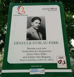 Parkbenennungstafel 1050 Ernst Lichtblau Park.jpg