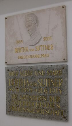 Suttner-Gedenktafel-Zedlitzgasse.jpg