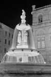 Opernbrunnen 1955.jpg