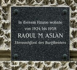 Aslan-Gedenktafel-Strudlhofgasse.jpg