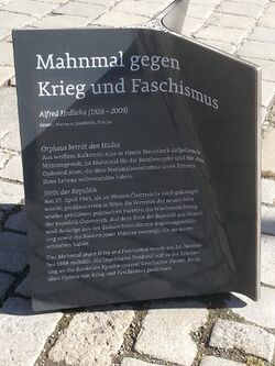 Tafel Mahnmal gegen Krieg und Faschismus 1010 Helmut-Zilk-Platz.jpg