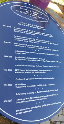 Gedenktafel zu Leben und Werk von Friedensreich Hundertwasser, 1030 Weißgerberlände Hundertwasser-Promenade Brücke, Mitte.jpg