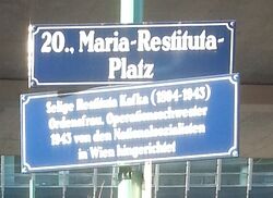 Erläuterungstafel Maria Restituta (Busstation).jpg