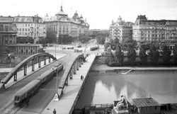 Julius-Raab-Platz.jpg