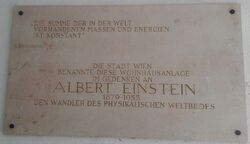 Gedenktafel Albert Einstein, 1060 Mollardgasse 32.jpg