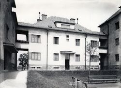 Wohnhausanlage Scheydgasse - gartenseitige Fassade 3.jpg
