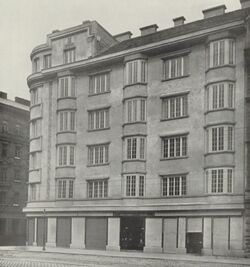 Wiedner Hauptstraße 126-128.jpg