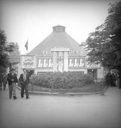 Tegethoff Kino im Planetarium.jpg