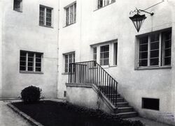 Wohnhaus Neustiftgasse - Innenhof.jpg
