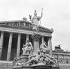 Parlament Brunnen 1954.jpg