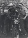 Motorradrennen im Stadion.jpg