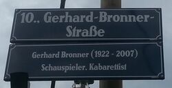 Erläuterungstafel Gerhard Bronner, 1100.jpg