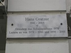 Gratzer-Gedenktafel-Porzellangasse.jpg